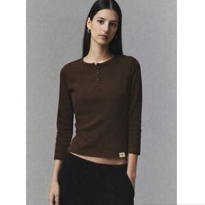 GLOWNY 3/4 BUTTON FLY TEE IN CHOCOLATE BROWN